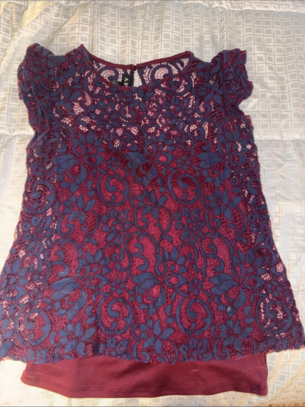Lace Overlay Cap Sleeve Top in Burgundy and Navy - amy byer